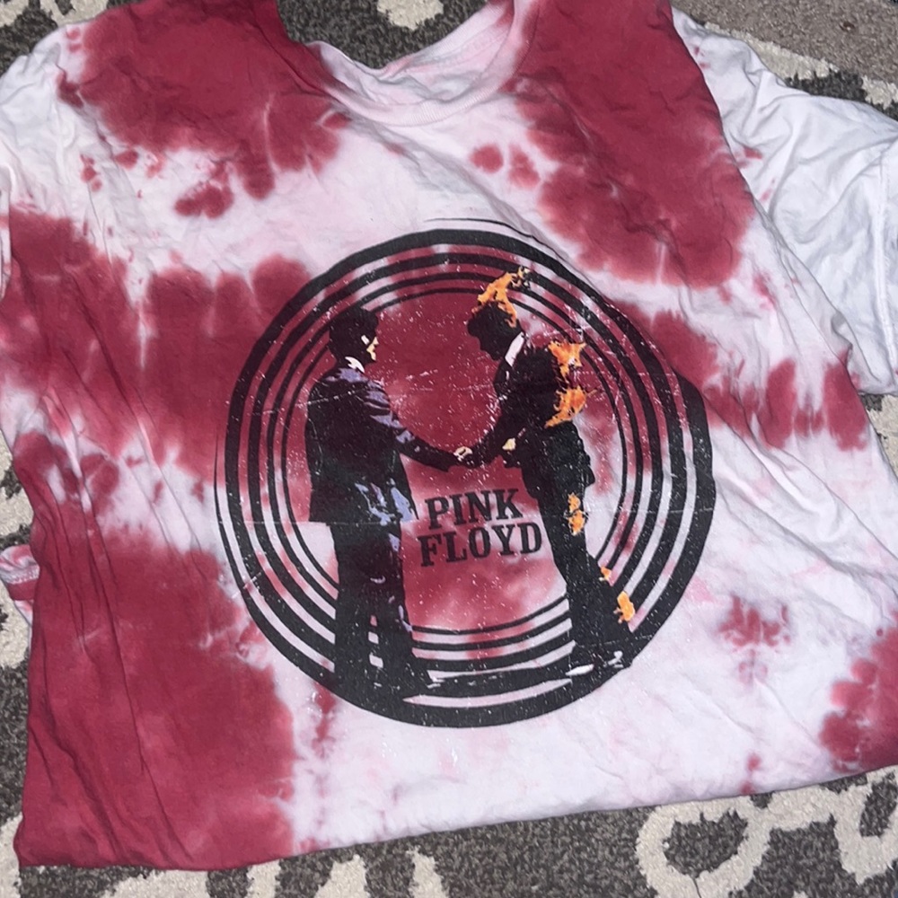 pink floyd tie died t-shirt.